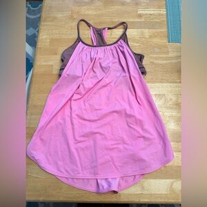 Lululemon tank top with bra size 6